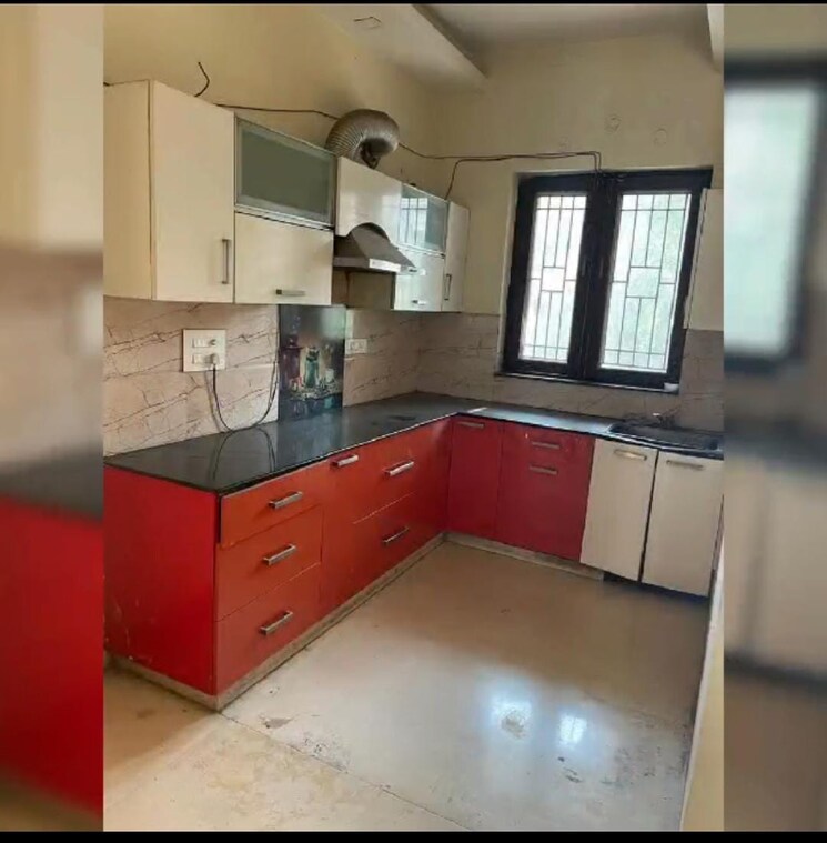 Kitchen, vipul-world-floors 6 Bedroom 5400 Sq.Ft. Independent House In Sector 48 Gurgaon 6907737