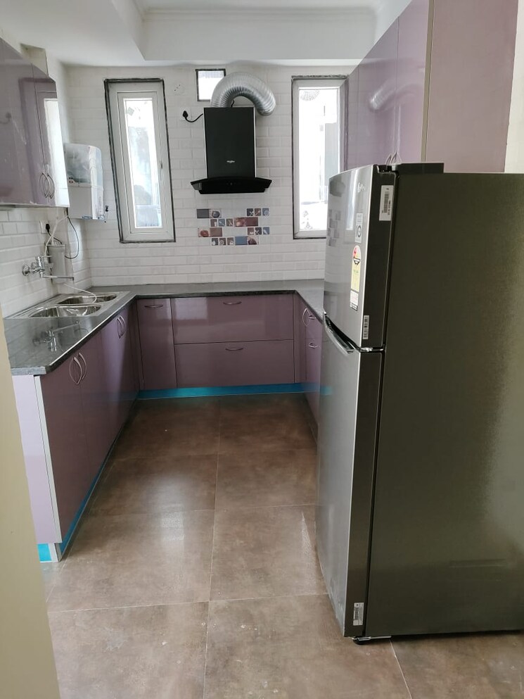 Kitchen, vipul-world-floors 6 Bedroom 5400 Sq.Ft. Independent House In Sector 48 Gurgaon 6907737