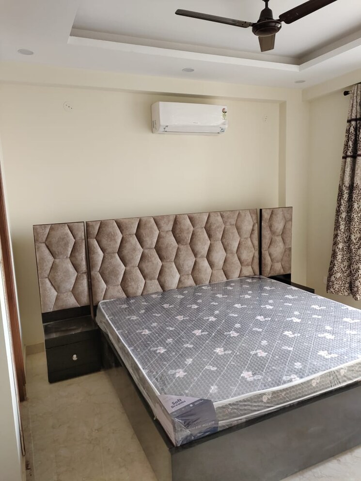 Bedroom, vipul-world-floors 6 Bedroom 5400 Sq.Ft. Independent House In Sector 48 Gurgaon 6907737