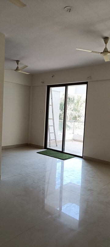 Room in 2 BHK Apartment at Sukhwani Empire Estate, Chinchwad – for Rent