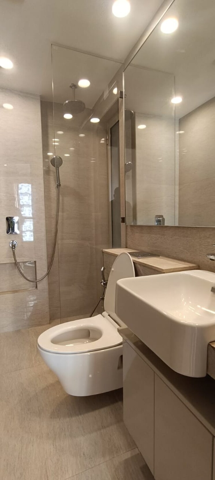 Bathroom, hiranandani-glen-dale 4 Bedroom 2125 Sq.Ft. Apartment In Powai Mumbai 6915604