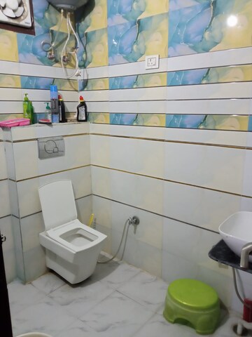 3 BHK Builder Floor For Resale in Dwarka Mor Delhi  6916334