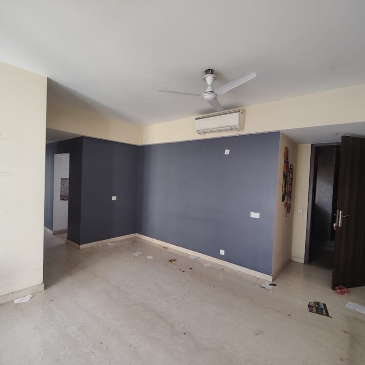 Living Room, paras-irene 3 Bedroom 1830 Sq.Ft. Apartment In Sector 70a Gurgaon 6916366