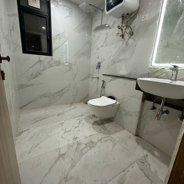 Bathroom in 3 BHK Apartment at M3M Skywalk, Sector 74 – for Rent