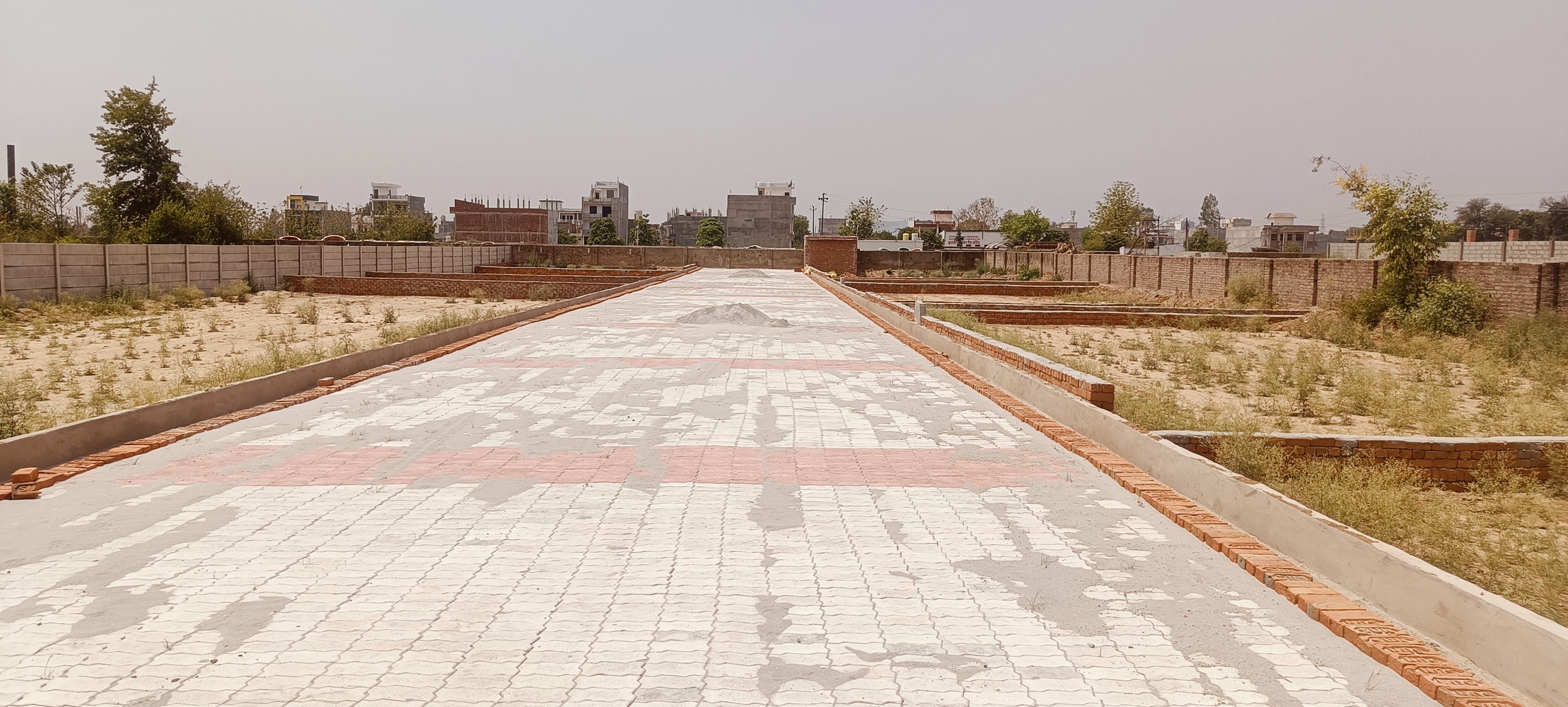 Plot For Resale in Kisan Path Lucknow  6917074