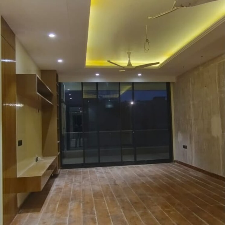 Bedroom, south city 2 5 Bedroom 5000 Sq.Ft. Builder Floor In South City 2 Gurgaon 6917743