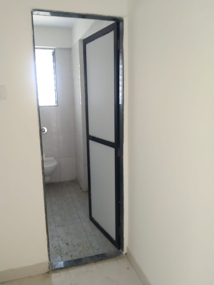 Bathroom, deepak-jyothi-new 1 Bedroom 442 Sq.Ft. Apartment In Parel Mumbai 6919226