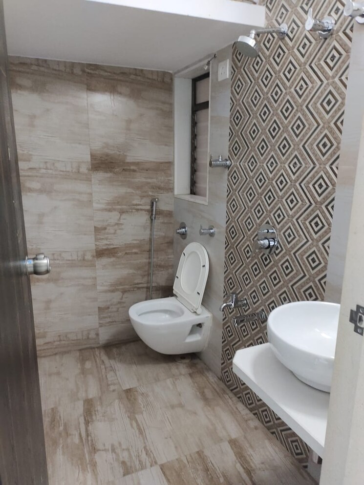 Bathroom, d-v-shree-shashwat 1 Bedroom 472 Sq.Ft. Apartment In Mira Road Thane 6919436
