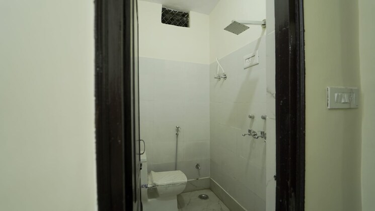 Bathroom, dwarka mor 2 Bedroom 650 Sq.Ft. Builder Floor In Dwarka Mor Delhi 6921041