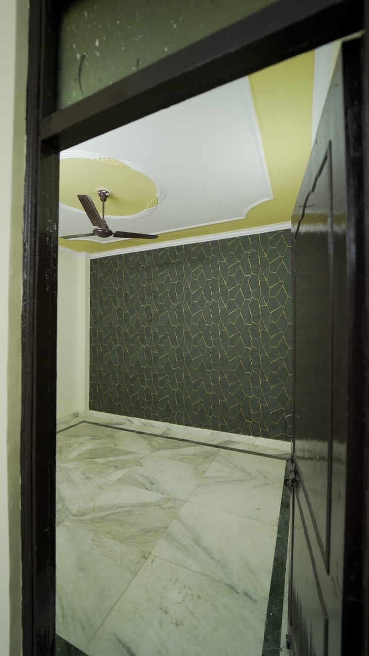 Bathroom, dwarka mor 2 Bedroom 650 Sq.Ft. Builder Floor In Dwarka Mor Delhi 6921041