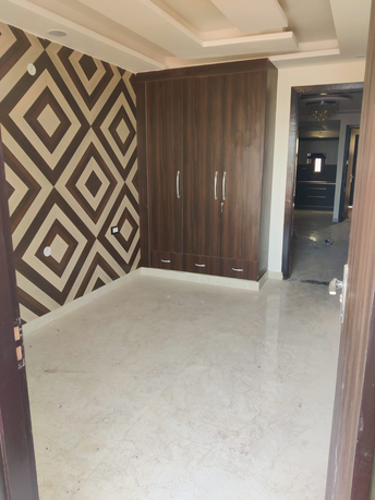 3 BHK Builder Floor For Rent in Sainik Vihar Delhi 6921659