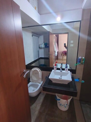 Attached Bathroom in 2.5 BHK Apartment at Rustomjee Elanza, Malad West – for Sale