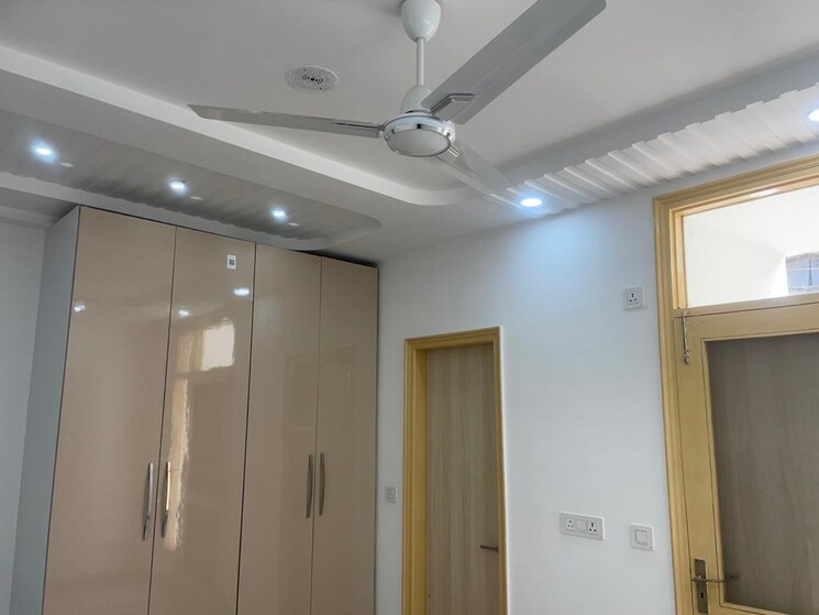 Room, malviya nagar 2.5 Bedroom 900 Sq.Ft. Builder Floor In Malviya Nagar Delhi 6927668