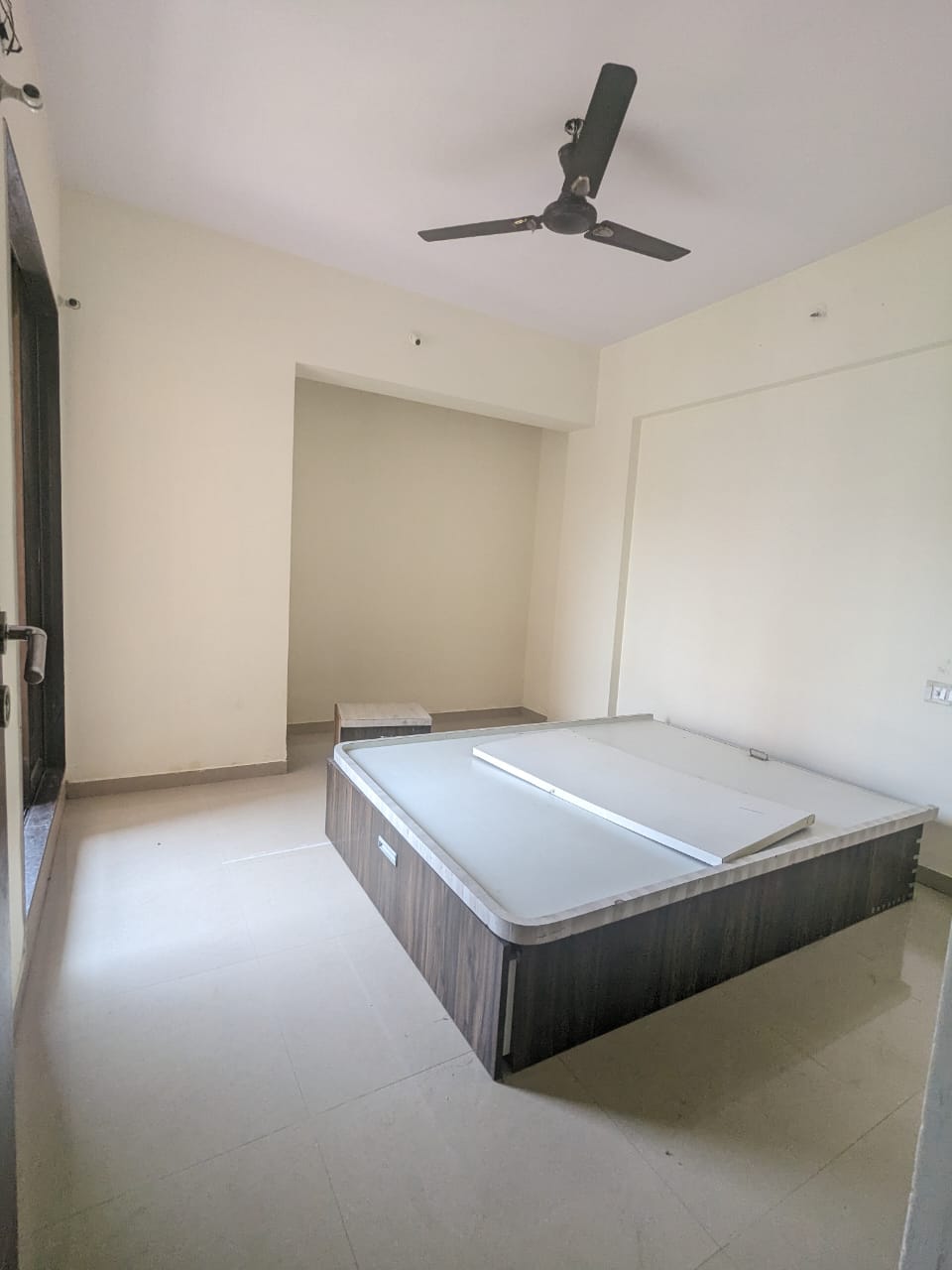 3 BHK 1200 Sq.Ft. Apartment in Sanghvi Valley