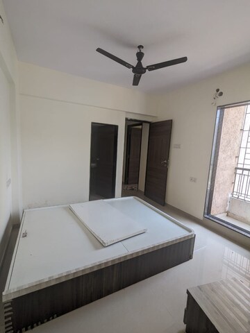Bedroom in 3 BHK Apartment at Sanghvi Valley, Kalwa – for Rent