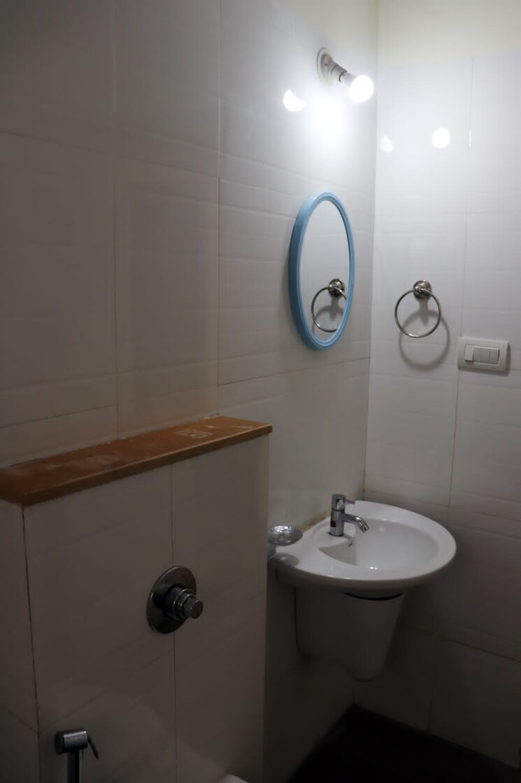 Bathroom, dombivli east 1 Bedroom 450 Sq.Ft. Apartment In Dombivli East Thane 6932398