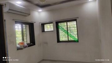 Room in 2 BHK Apartment at Yashodhara CHS, Goregaon East – for Rent