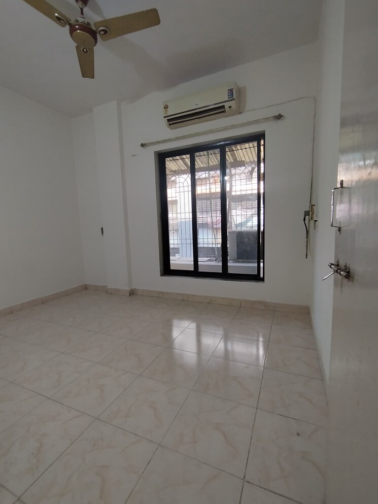 Room, mukta-residency 2 Bedroom 564 Sq.Ft. Apartment In Shilphata Thane 6936635