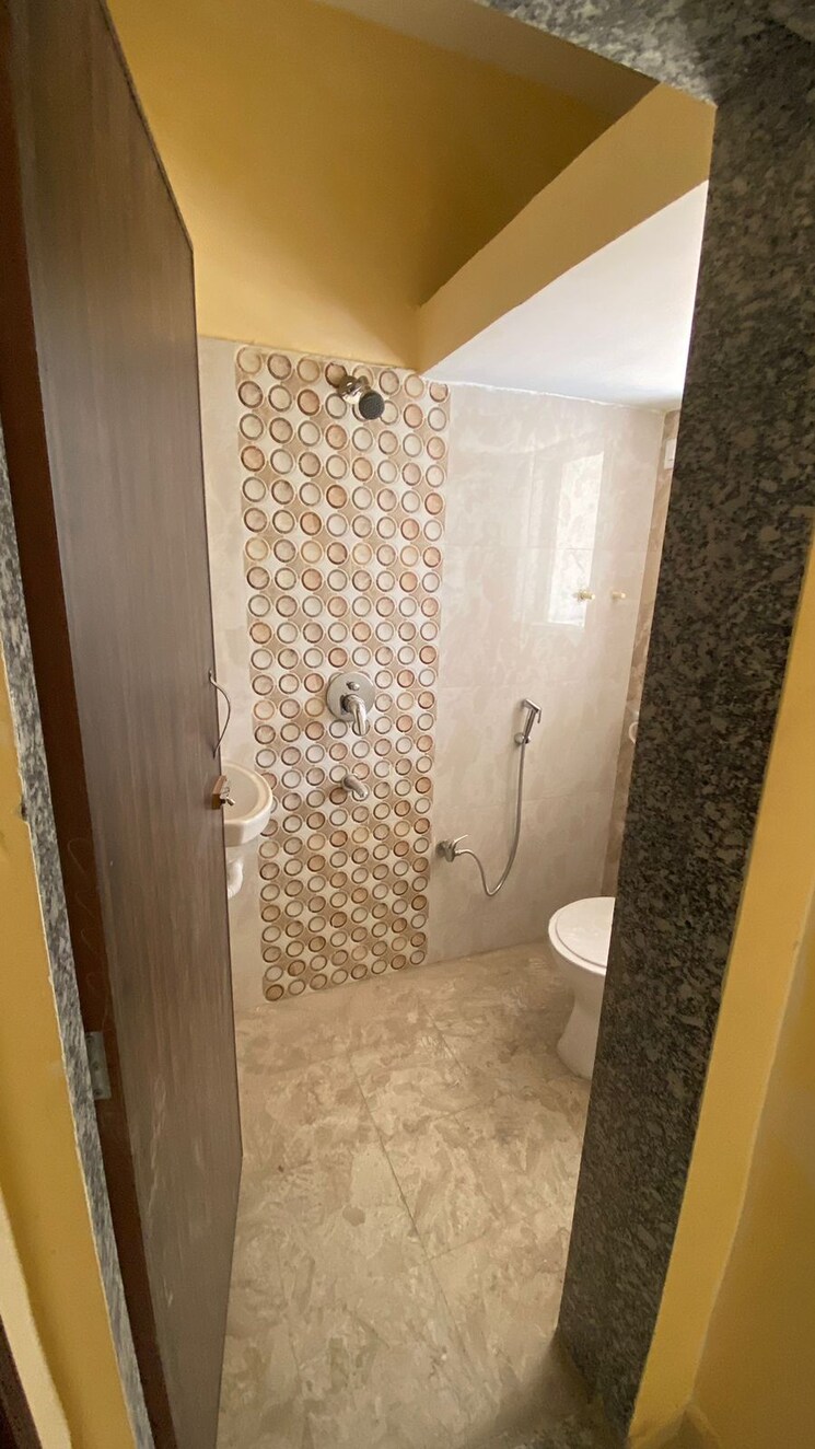 Bathroom, heramb-shreeram-apartments 1 Bedroom 652 Sq.Ft. Apartment In Ambernath East Thane 6937582