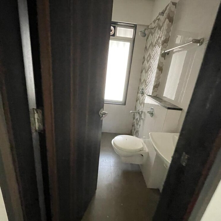 Bathroom, shree-om-jay-maheshwar 2 Bedroom 780 Sq.Ft. Apartment In Kandarpada Mumbai 6941454