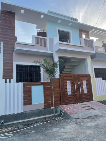 2 BHK Independent House For Sale in Jankipuram Extension
