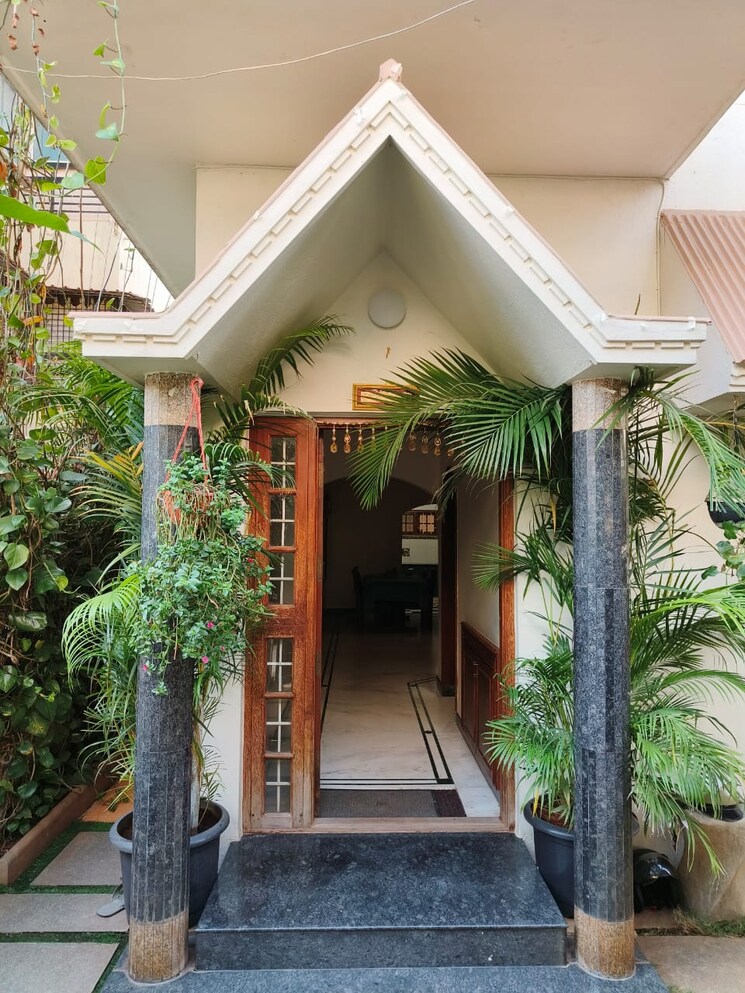 Exterior View, indiranagar 5 Bedroom 2400 Sq.Ft. Independent House In Indiranagar Bangalore 6950580