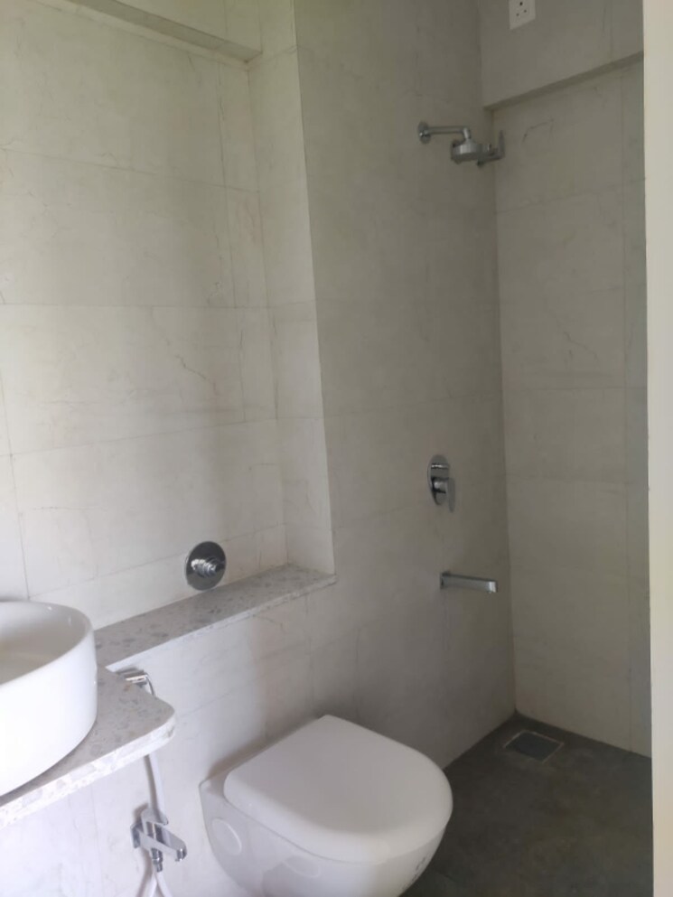 Bathroom, sugee-atharva 1 Bedroom 395 Sq.Ft. Apartment In Prabhadevi Mumbai 6950725