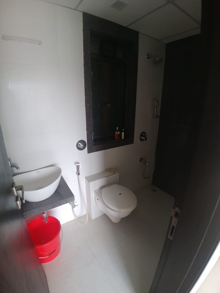 Bathroom, lalani-grandeur 1 Bedroom 406 Sq.Ft. Apartment In Goregaon East Mumbai 6952123