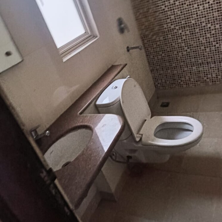 Bathroom, unitech-woodstock-floors 3 Bedroom 1624 Sq.Ft. Apartment In Nirvana Country Gurgaon 6953684