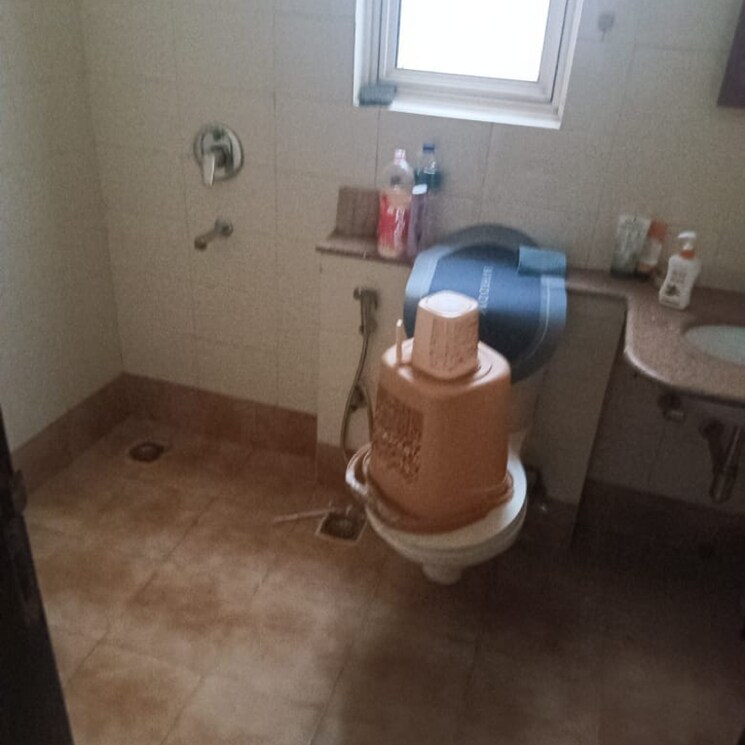 Bathroom, unitech-woodstock-floors 3 Bedroom 1624 Sq.Ft. Apartment In Nirvana Country Gurgaon 6953684