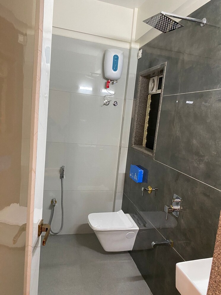 Bathroom, surya-complex-dombivli 1 Bedroom 590 Sq.Ft. Apartment In Dombivli West Thane 6954271