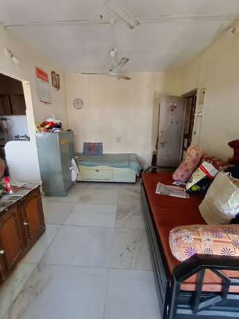 1 BHK Apartment For Rent in Ajit Park CHS Malad West Mumbai 6955185