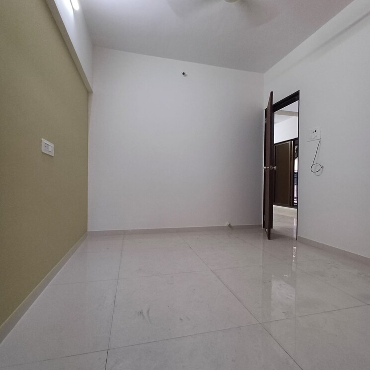 Room, naupada 3 Bedroom 1050 Sq.Ft. Apartment In Naupada Thane 6957555