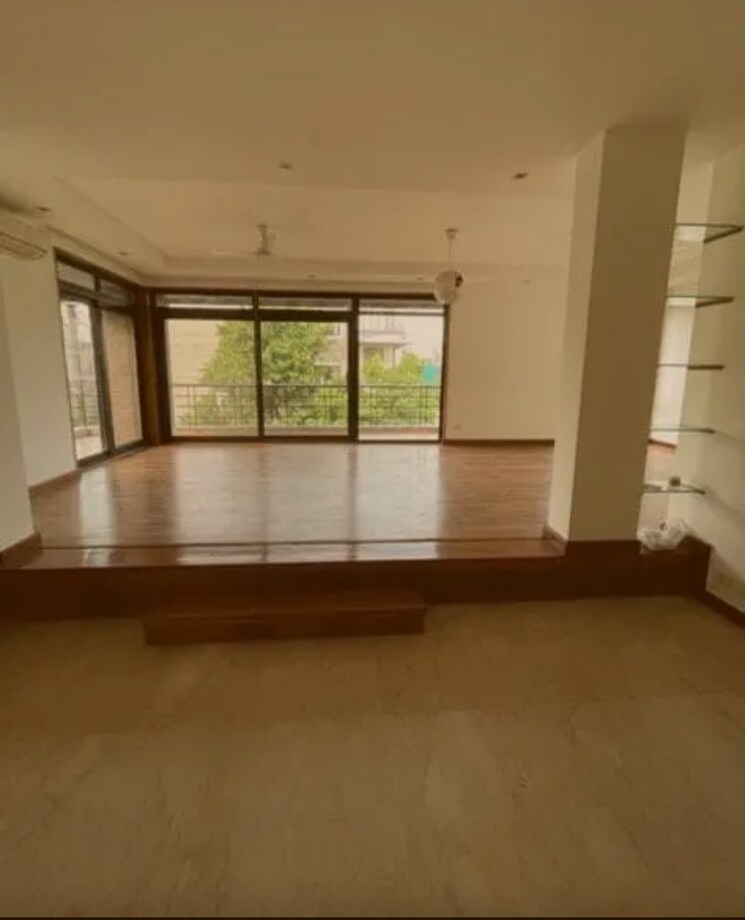Bedroom, malviya nagar 3.5 Bedroom 250 Sq.Yd. Builder Floor In Malviya Nagar Delhi 6957816