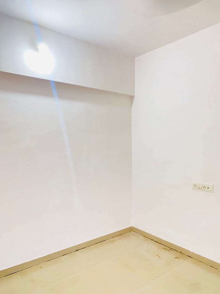 Room, squarefeet-green-square 1 Bedroom 350 Sq.Ft. Apartment In Ghodbunder Road Thane 6957993