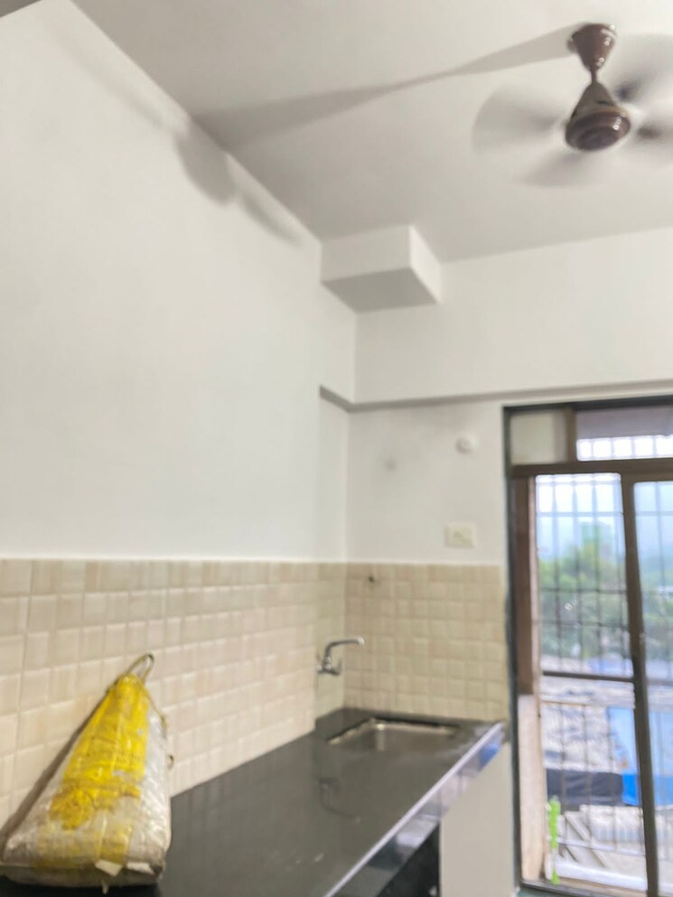 Room, squarefeet-green-square 1 Bedroom 350 Sq.Ft. Apartment In Ghodbunder Road Thane 6957993