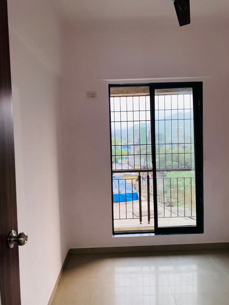 Room, squarefeet-green-square 1 Bedroom 350 Sq.Ft. Apartment In Ghodbunder Road Thane 6957993