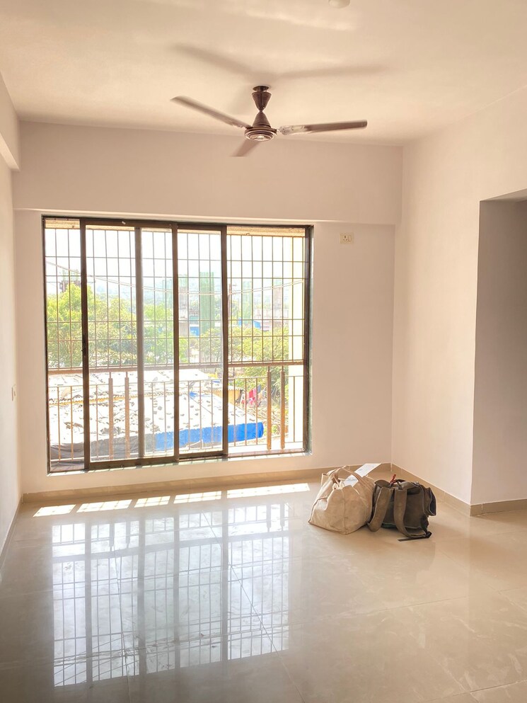 Room, squarefeet-green-square 1 Bedroom 350 Sq.Ft. Apartment In Ghodbunder Road Thane 6957993