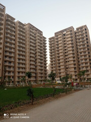 2 BHK Apartment For Resale in Shree Vardhman Green Court Sector 90 Gurgaon  6958377