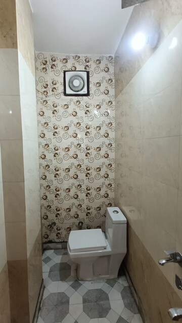 1 BHK Builder Floor For Resale in Dwarka Mor Delhi  6958487