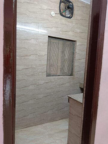  1 BHK Builder Floor at Lajpat Nagar – for Rent