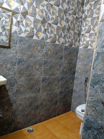 Bathroom in 1 BHK Builder Floor at Lajpat Nagar – for Rent