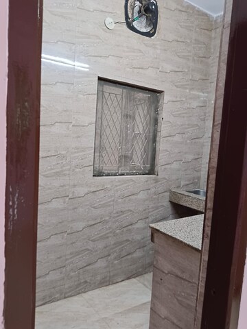  1 BHK Builder Floor at Lajpat Nagar – for Rent