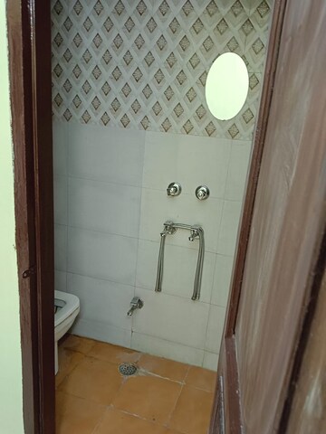 Bathroom in 1 RK Builder Floor at Lajpat Nagar – for Rent