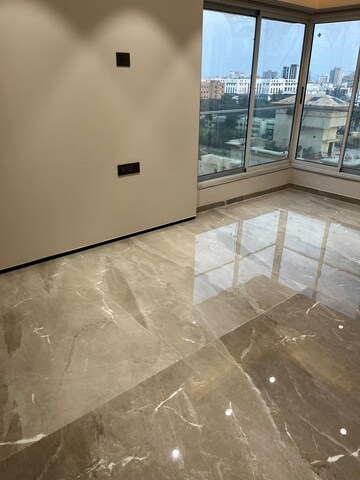 Room in 3 BHK Apartment at Kabra Primera, Juhu – for Rent