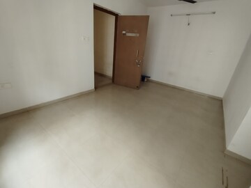 Room in 1 BHK Apartment at Lodha Casa Bella Gold, Dombivli East – for Sale