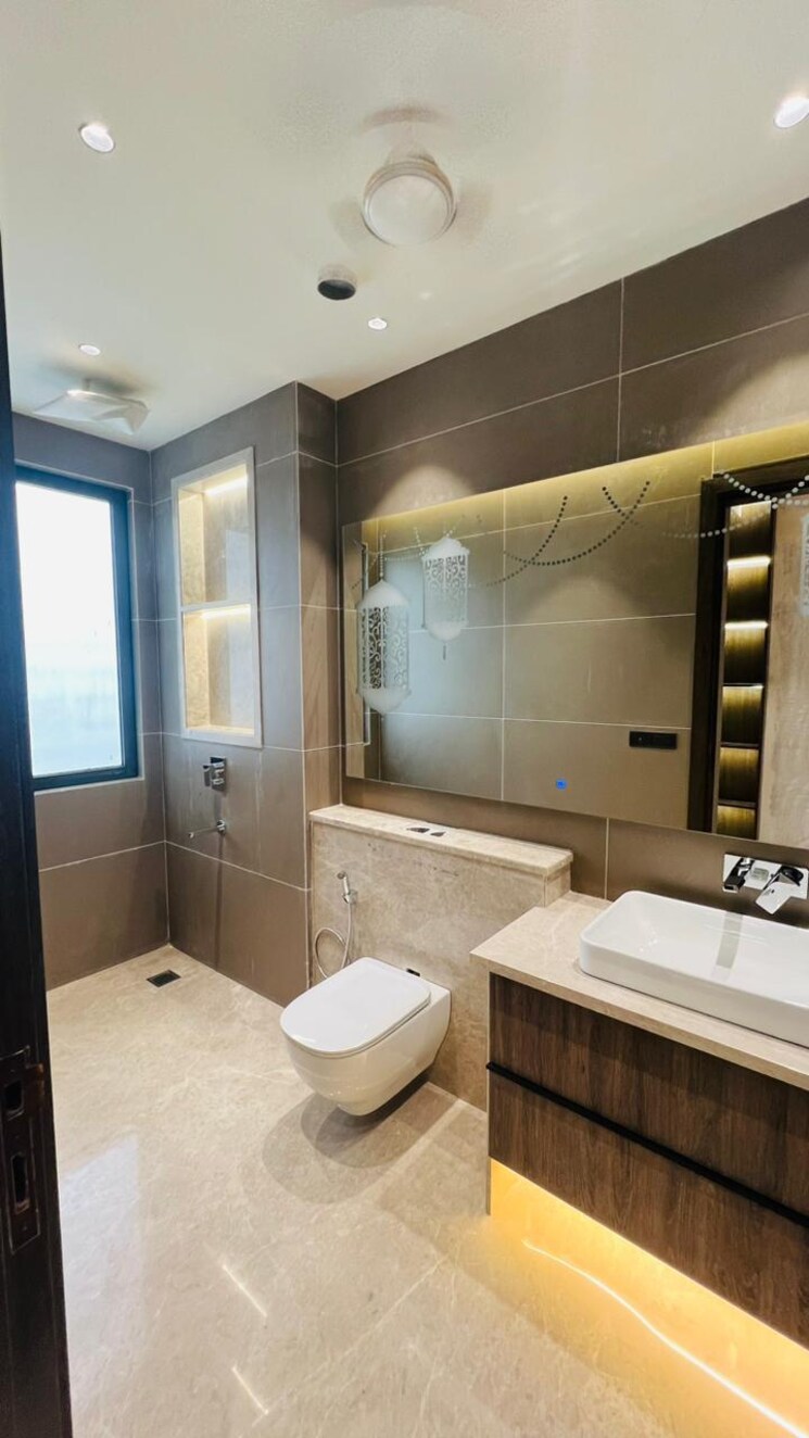 Bathroom, ansal-sushant-lok-i 4 Bedroom 300 Sq.Ft. Builder Floor In Sector 43 Gurgaon 6962885