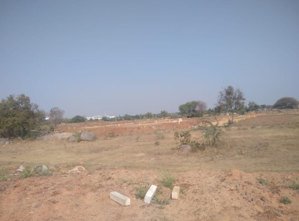 Resale 160 Sq.Yd. Plot in Mukherjee Nagar Delhi 6963042