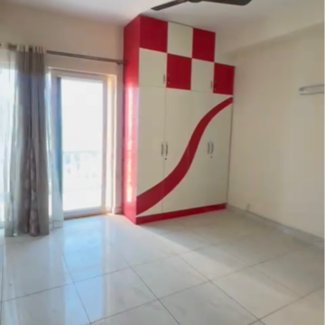 Room in 4 BHK Penthouse at BPTP Mansions Park Prime, Sector 66 – for Rent