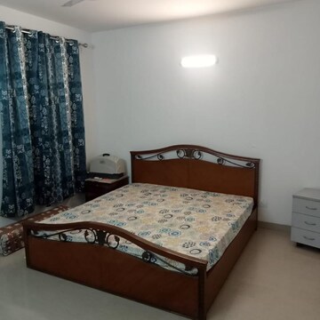 Bedroom in 4 BHK Apartment at Emaar Emerald Floors Premier, Sector 65 – for Rent